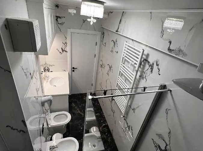 公寓式酒店 Anisia Infiniti & 那沃达利