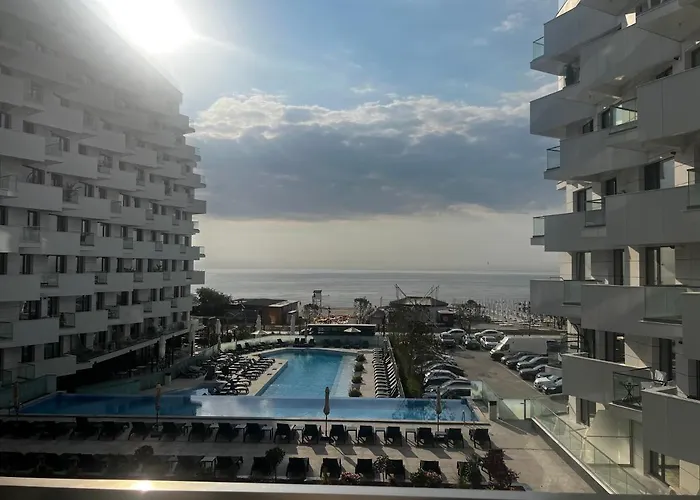 Anisia Infiniti & 公寓式酒店