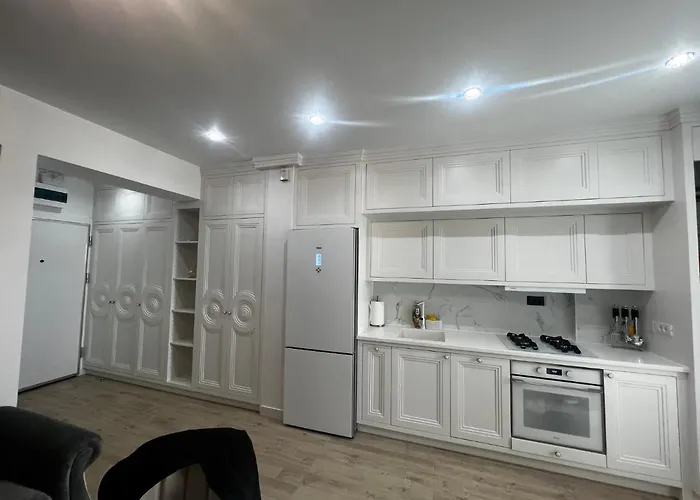 Anisia Infiniti & 3* 那沃达利