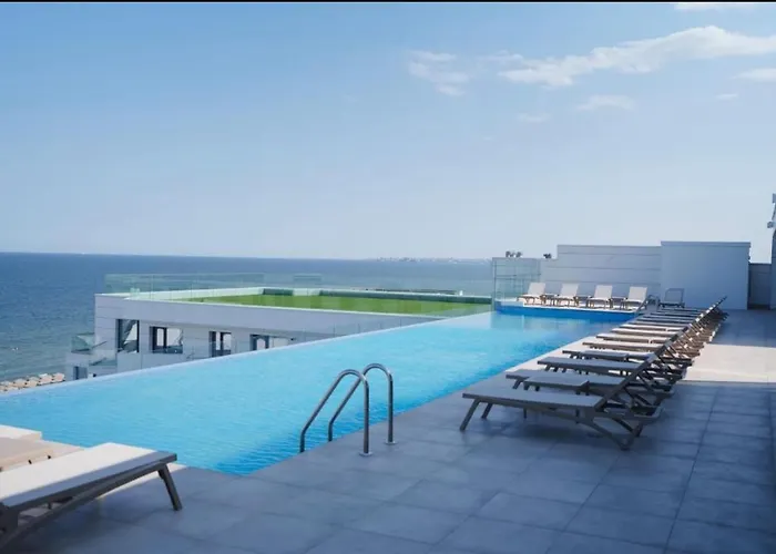 Anisia Infiniti & 3* 那沃达利