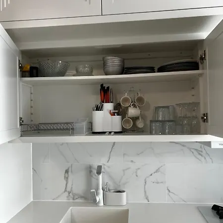 Anisia Infiniti & 3*